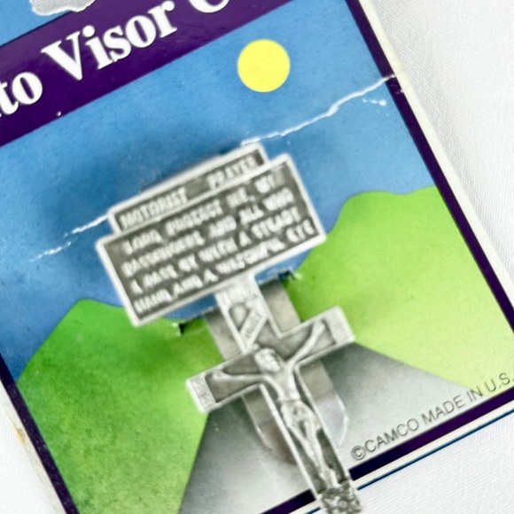 New w Tag Auto Car Visor Clip Crucifix Motorist Prayer Catholic CAMCO USA - Picture 3 of 9